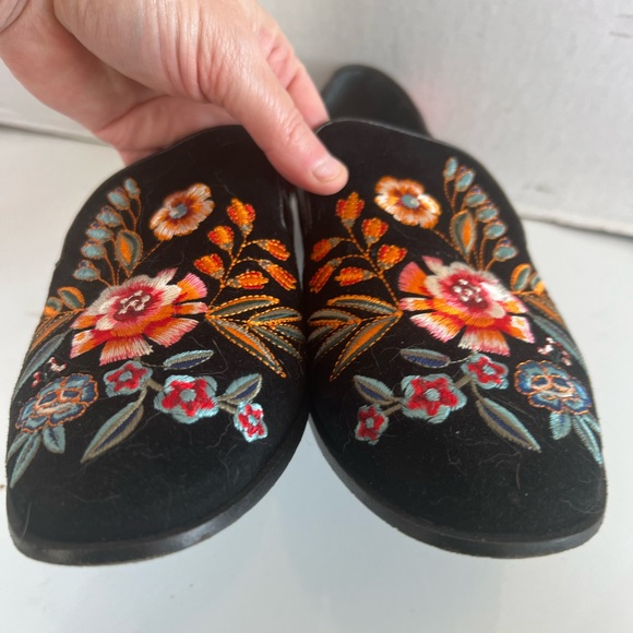 Johnny was Bianca loafers embroidered flowers suede flat shoes - Picture 3 of 11